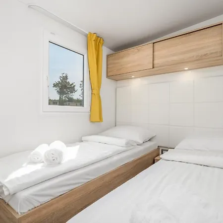 Mobile Homes 5* Omišalj