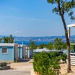 Campsite Mobile Homes Omisalj