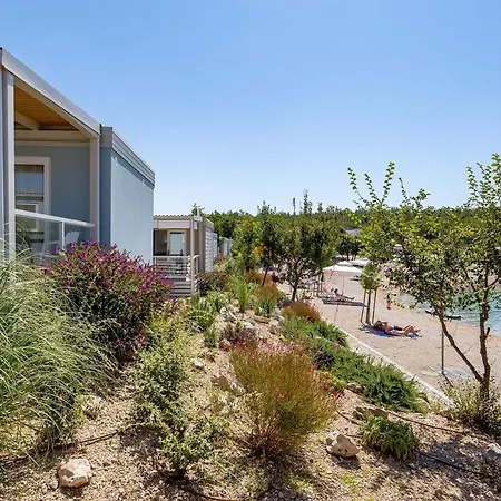 Mobile Homes 5*