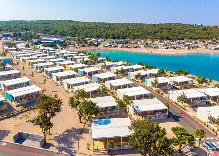 Kamp alanı Mobile Homes Omišalj